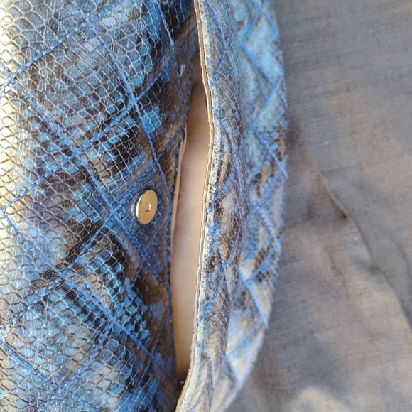 Shoulder Bag - Picture 4 of 4